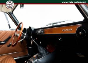 Image 11/15 of Alfa Romeo 2000 GT Veloce (1974)