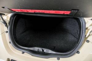 Bild 40/50 von Volkswagen New Beetle 1.6 (2003)