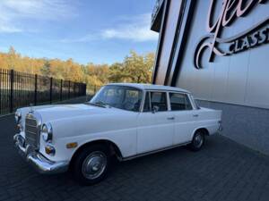 Bild 13/50 von Mercedes-Benz 230 (1968)