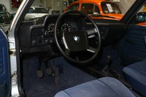 Immagine 21/22 di BMW 318i (1981)