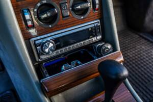 Image 98/175 of Mercedes-Benz 420 SE (1986)