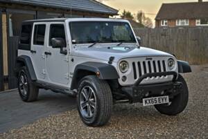 Imagen 2/50 de Jeep Wrangler 3.6 V6 (2015)