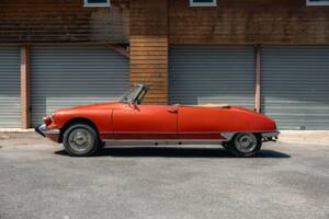 Image 7/56 of Citroën DS 21 Chapron (1967)