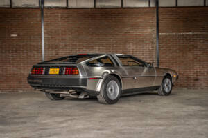 Image 8/66 of DeLorean DMC-12 (1981)