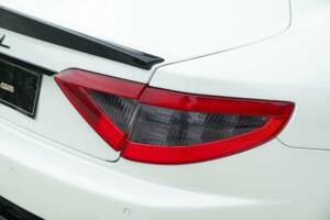 Bild 11/50 von Maserati GranTurismo 4.2 (2008)