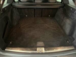 Image 28/32 of Mercedes-Benz E 200 d (2020)