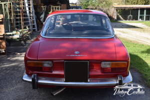Image 9/42 de Alfa Romeo 2000 GTV (1971)