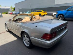 Image 5/23 of Mercedes-Benz SL 500 (1998)