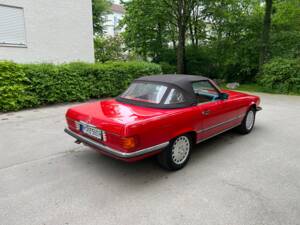 Image 13/27 de Mercedes-Benz 560 SL (1988)