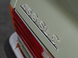 Image 25/66 of Mercedes-Benz 450 SLC (1977)