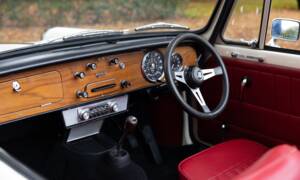 Image 4/50 of Triumph Herald 1200 (1967)