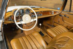 Bild 2/19 von Mercedes-Benz 280 SE (1973)