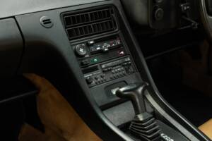 Bild 39/69 von Porsche 928 S4 (1989)