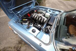 Image 16/73 of BMW 3.0 CSi (1973)