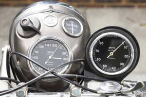 Image 34/40 of Norton Model 30 International (1957)