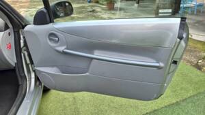 Image 32/54 of Citroën C3 1.6 16V (2004)