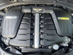 Image 13/50 de Bentley Continental Flying Spur (2010)