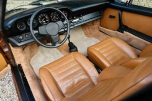 Imagen 47/50 de Porsche 911 2.7 S (1975)