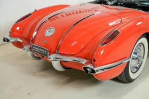 Bild 26/31 von Chevrolet Corvette (1958)