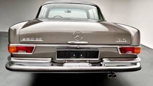 Image 6/13 de Mercedes-Benz 280 SE (1970)