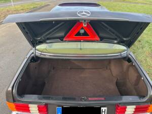 Bild 26/28 von Mercedes-Benz 500 SE (1990)