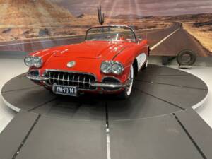 Image 3/50 of Chevrolet Corvette (1959)