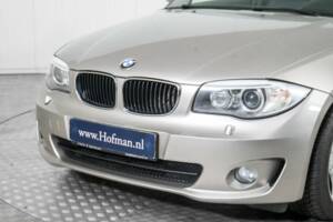 Immagine 18/50 di BMW 125i (2011)