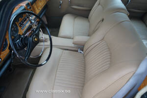 Image 21/30 of Jaguar 420 G (1970)