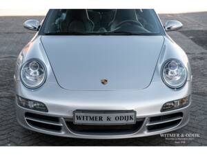 Bild 16/33 von Porsche 911 Carrera 4S (2007)