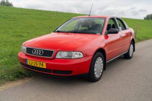 Image 4/8 of Audi A4 1.6 (1995)