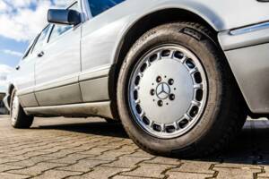 Image 70/175 of Mercedes-Benz 420 SE (1986)