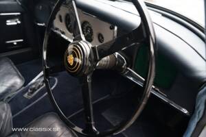 Image 28/31 of Jaguar XK 150 FHC (1958)