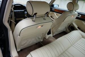 Image 25/77 de Jaguar XJ 40 (XJ-R) (1993)