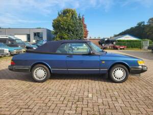 Image 3/8 de Saab 900 2.0i 16V (1992)