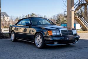 Bild 14/49 von Mercedes-Benz 300 CE-24 (1993)
