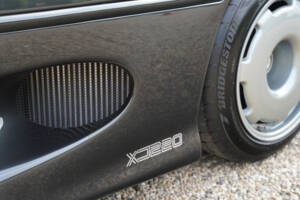 Image 28/50 of Jaguar XJ 220 (1993)