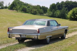 Imagen 7/8 de Cadillac Sedan DeVille (1969)