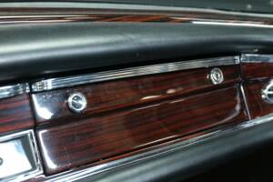 Image 16/30 of Mercedes-Benz 250 SE (1966)