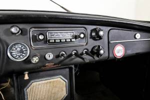 Afbeelding 26/50 van MG MGB GT (1968)