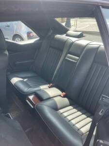 Immagine 8/16 di Mercedes-Benz 300 CE (1989)