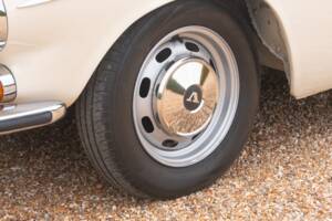 Image 31/50 of Volvo 1800 S (1966)