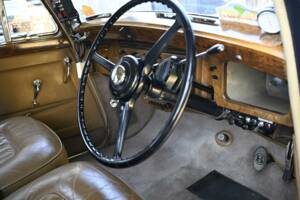 Bild 35/50 von Bentley R-Type Park Ward (1953)