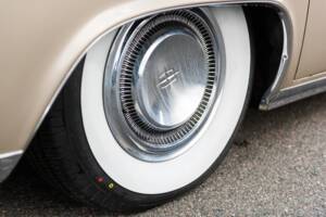 Bild 67/100 von Lincoln Continental Convertible (1965)