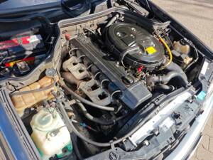 Bild 17/26 von Mercedes-Benz 300 E (1991)