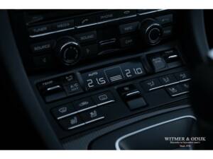 Image 23/34 of Porsche 911 Turbo S (2015)