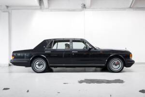 Image 3/32 de Rolls-Royce New Silver Spur (1996)
