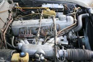 Image 42/50 of Mercedes-Benz 220 SE b (1966)