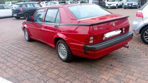 Image 21/51 of Alfa Romeo 75 1.8 Turbo (1991)