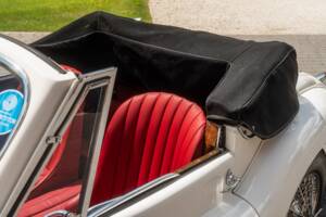 Image 57/58 of Jaguar XK 140 SE DHC (1955)