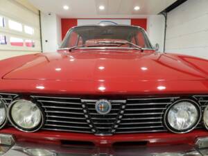 Image 5/15 of Alfa Romeo Giulia 1600 GT Junior (1975)